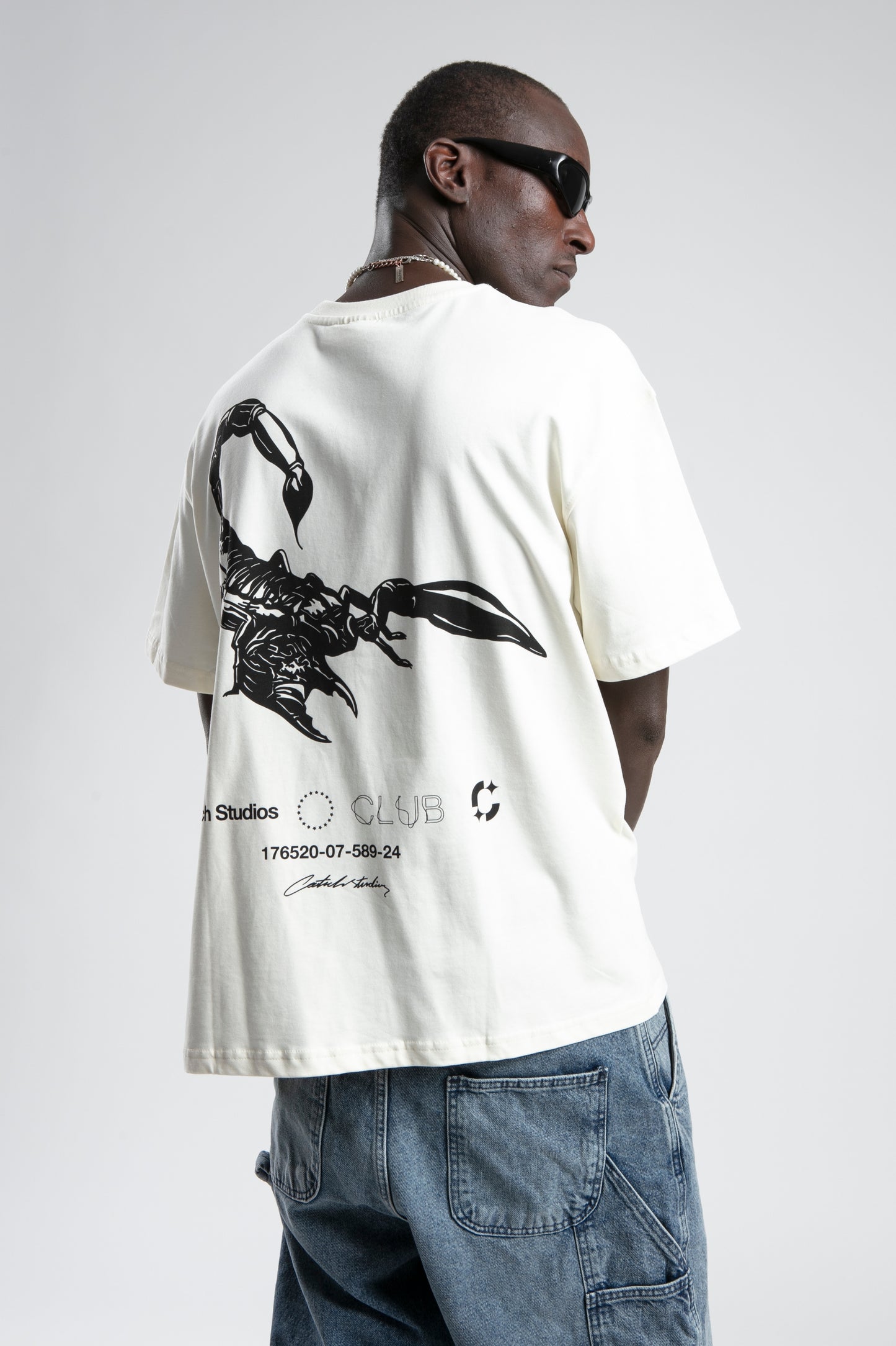 T-shirt - Scorpion - Beige